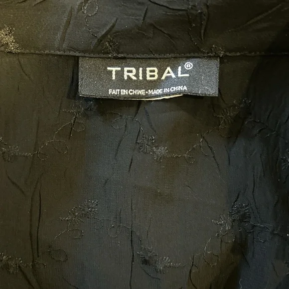 Tribal Black Blouse with Flared Sleeves - Picture 4 of 4